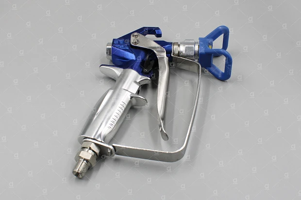 Распылитель окрасочный, 4 пальца, вертлюг 1/4" NPSM, 250 бар [OSG250-K]
